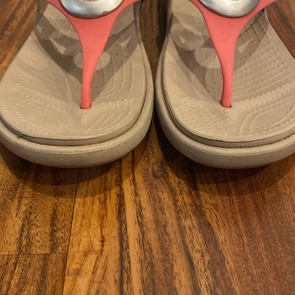 Crocs Sandals - Women’s 10 - Picture 4 of 6